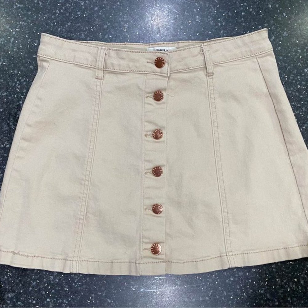 EUC Forever 21 button down skirt size 28 waist